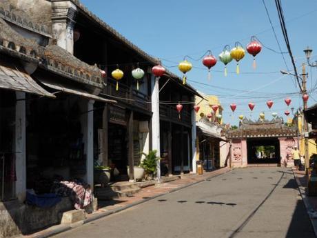 昼下がり,熱暑のホイアン, / Hoi An, daytime, in scorching heat P9130058