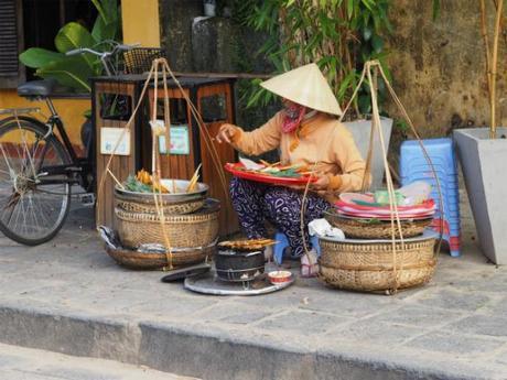 昼下がり,熱暑のホイアン, / Hoi An, daytime, in scorching heat P9130116
