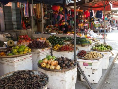 昼下がり,熱暑のホイアン, / Hoi An, daytime, in scorching heat P9130027