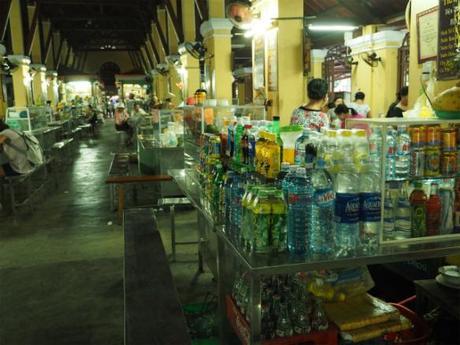 昼下がり,熱暑のホイアン, / Hoi An, daytime, in scorching heat P9130171