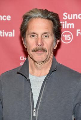 GaryColeBronzePremiereArrivals2015Sundance5Pgf_aBBIpcl
