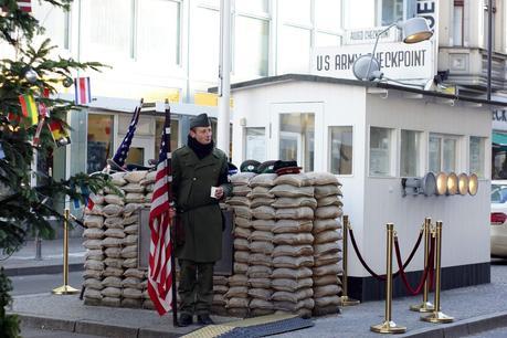 Hello Freckles Berlin Travel #3cities Checkpoint Charlie