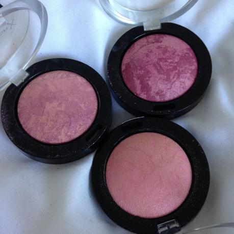 Review & Swatch - Max Factor Creme Puff Blush. Brightowngirl