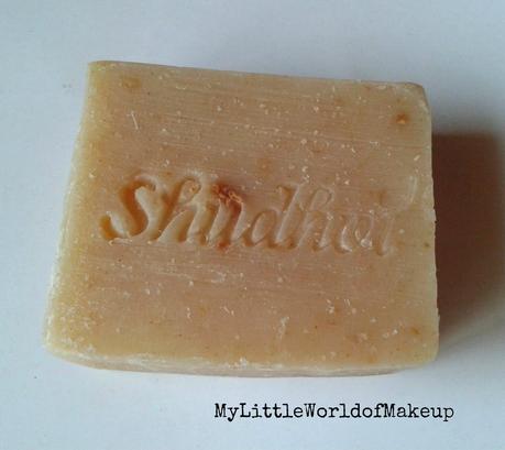 Shudhvi Naturals Handmade Barley Detan Soap Review