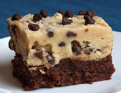 Chocolate Chip Cookie Dough Brownies from Recipe Girl #dessert #brownies #superbowl #cookiedough