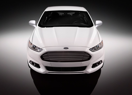 2014 Ford Fusion white