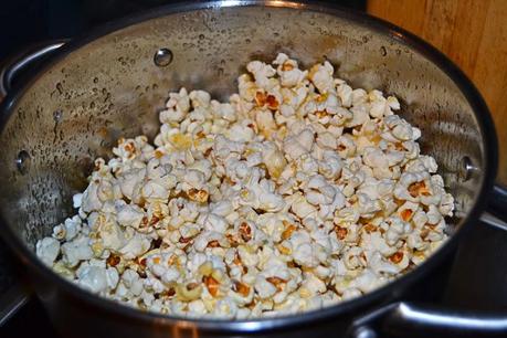 Toddler Snacks: healthy popcorn