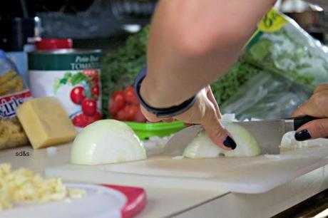 One Pot Pasta is fun and delicious. one pot pasta recipe