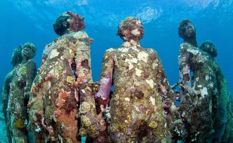 2-sculpture-modern-art-jason-decaires-taylor-sculpture