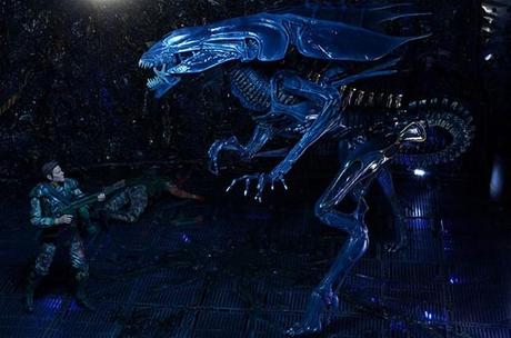 aliens_xenomorph_queen_figure_4