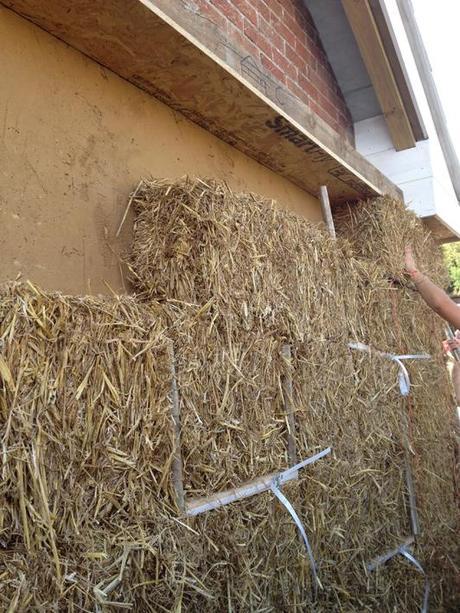 How to wrap a house in strawbales
