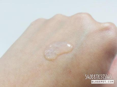 Neostrata Facial Cleanser and Triple Firming Neck Cream review Neostrata Facial Cleanser swatch