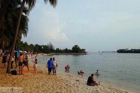 Where to Eat and Drink in Sentosa: Coastes and Bikini Bar