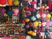 暑さにうだるマーケット，ホイアン Market Swelteringly Hot,