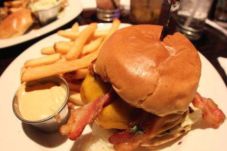 4 day budget for new york city - food at hard rock cafe