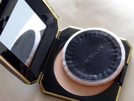 Simple Pleasures: Revlon Touch and Glow Moisturizing Powder Compact in Ivory Matte