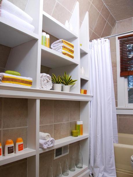 22 Creative and Brilliant DIY Ideas For A Small Bathroom
