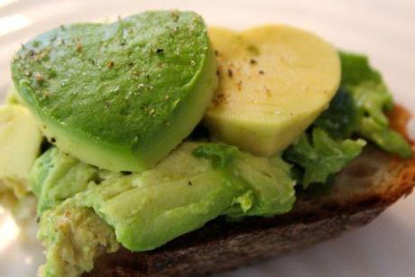 avocado hearts on toast