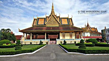 Opulence Amidst Poverty: The Royal Palace & Silver Pagoda