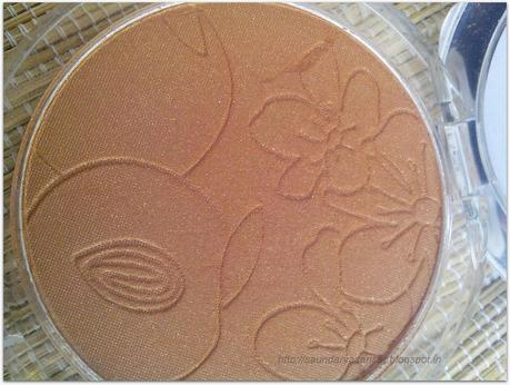 ORIFLAME VERY ME- Peach Me Pressed Powder(Bronze)- Swatch & Review