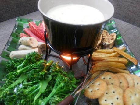 Cheese Fondue Desi Style with Pao Bhaji Masala - Get set for Valentine's Day