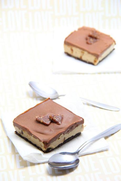 Salted Caramel Chocolate Cheesecake Slice | Raw, Vegan from @TheTofuDiaries