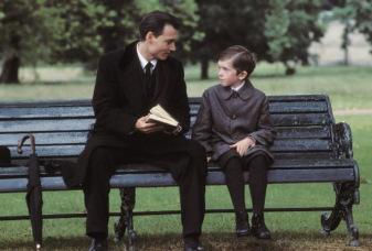Finding Neverland (2004) johnn and peter