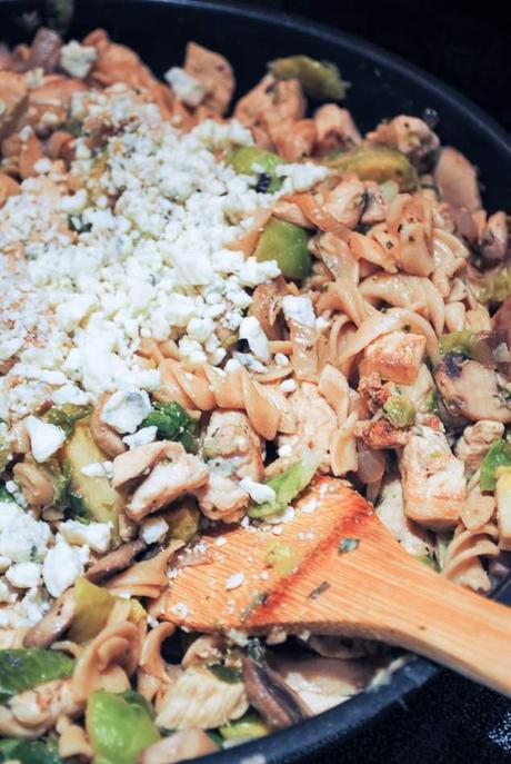 Skillet Pasta with Chicken, Mushrooms and Brussels Sprouts