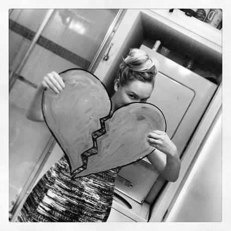 10 Times Mirrors Me Put All Other Selfies to Shame http://photos-c.ak.instagram.com/hphotos-ak-xpa1/t51.2885-15/1597817_247292145431546_677448434_n.jpg