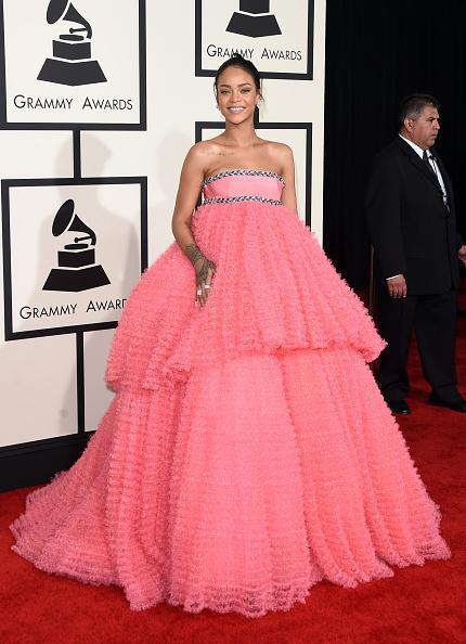 Grammy-Red-Carpet-Rhianna