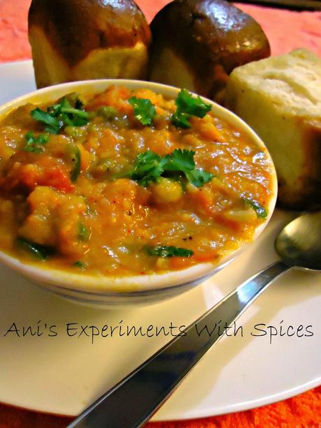 Pao Bhaji~Street Food (Mumbai)