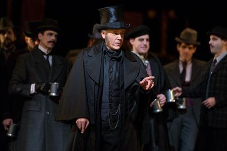 Thomas Hampson as Councilor Lindorf in the Prologue