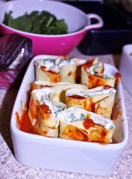 Sweet & Savoury Sundays: Baked Pasta Roll Ups & Apple Cake