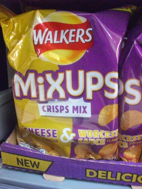 New Snacks! - Kinder Bueno DARK, Walkers Mixups, Hoola Hoops Puft, Thorntons Popcorn..