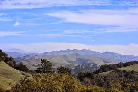 Hiking the EBMUD Trails in the Oakland Hills, California