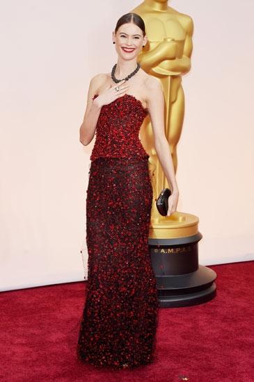 Red OR Black: Choose Trends From OSCARS 2015