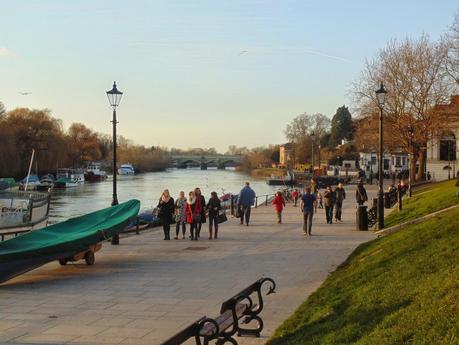 The Thames Path: Rolling On A River!