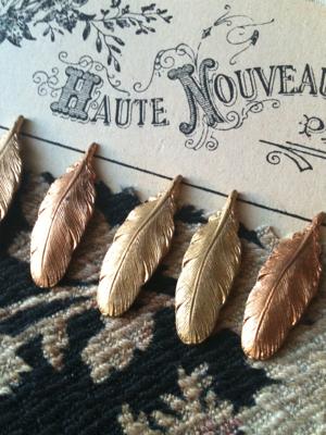 Five Feather Estampes