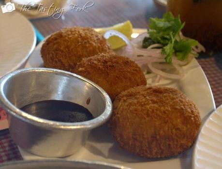 Parsi And Iranian Food At SodaBottleOpenerWala, DLF Cyber Hub, Gurgaon