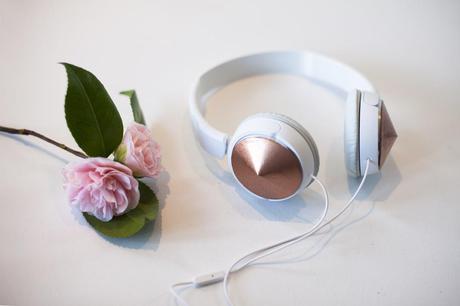 DIY-frends-headphones-1