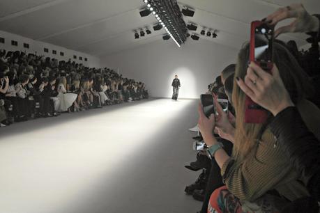 The Secrets of the Social Curator: Blogging Fashion Week
