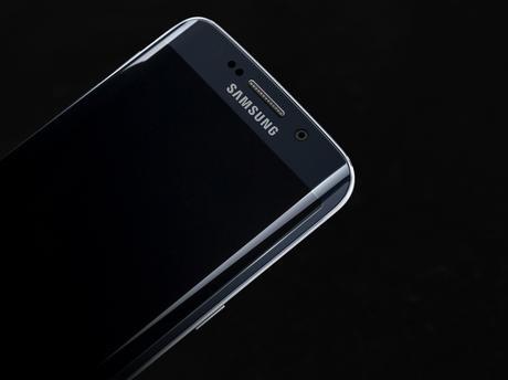 Samsung Galaxy S6 & Galaxy S6 Edge – First Impressions with MKBHD