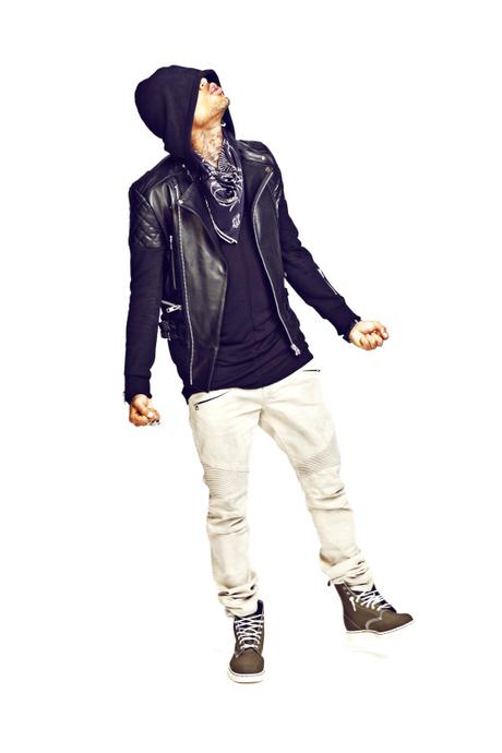 New Music: Deorro & Chris Brown – Five More Hours