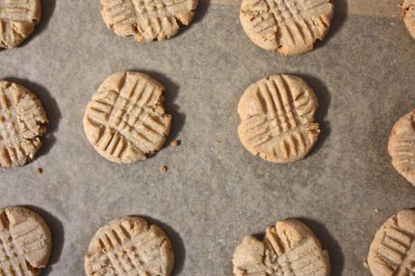 Classic Peanut Butter Cookies