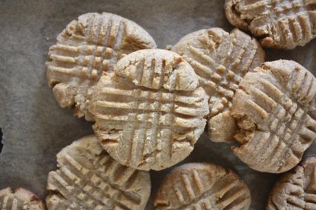 Classic Peanut Butter Cookies