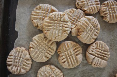 Classic Peanut Butter Cookies