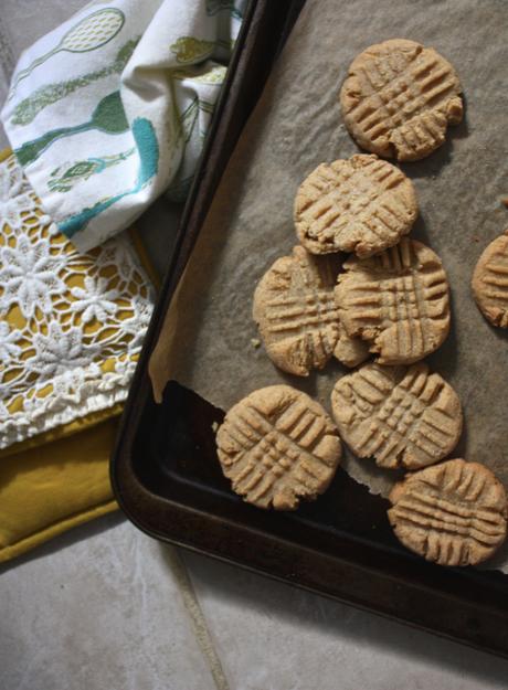 Classic Peanut Butter Cookies