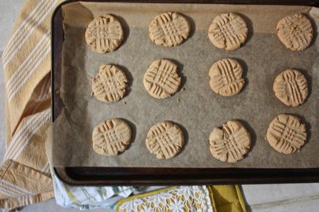 Classic Peanut Butter Cookies