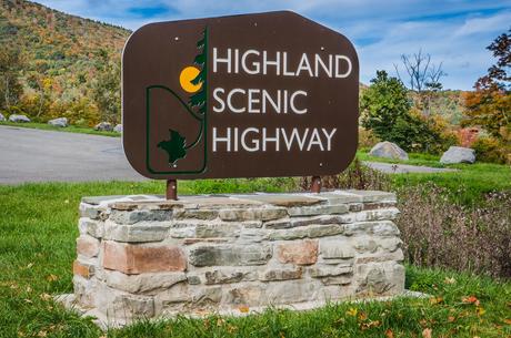 Entrance to the Highland Scenic Drive
