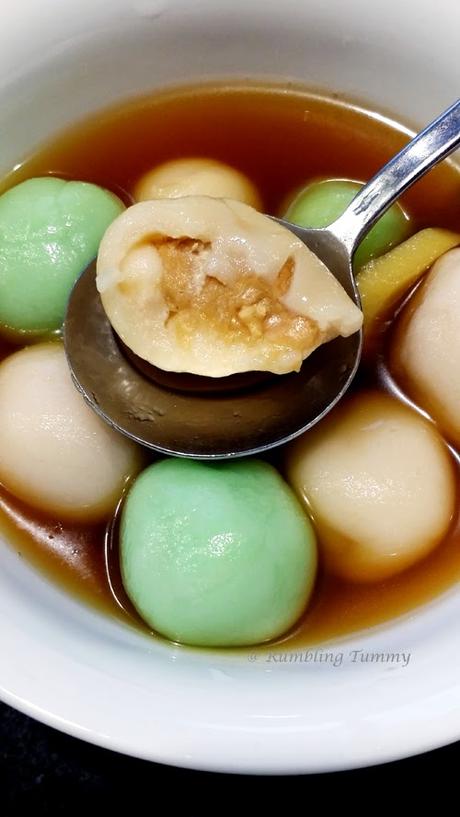 Glutinous Rice Balls with ginger sweet soup 汤圆